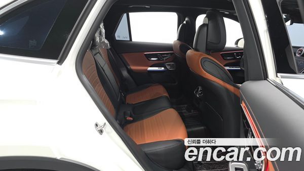 Mercedes-Benz GLC 2025, фото 17