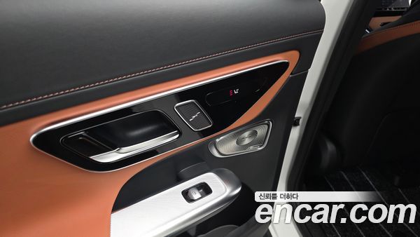 Mercedes-Benz GLC 2025, фото 27