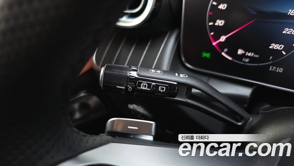 Mercedes-Benz GLC 2025, фото 30