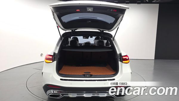 Mercedes-Benz GLC 2025, фото 35