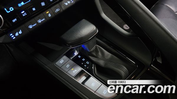 Hyundai Elantra 2024, фото 9