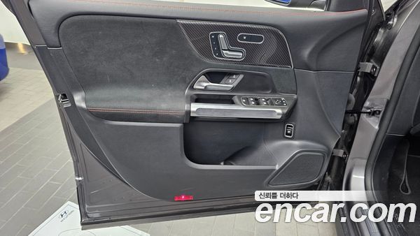 Mercedes-Benz GLB 2022, фото 14