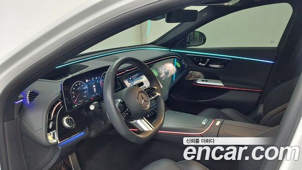 Mercedes-Benz E-Class 2024, фото 9