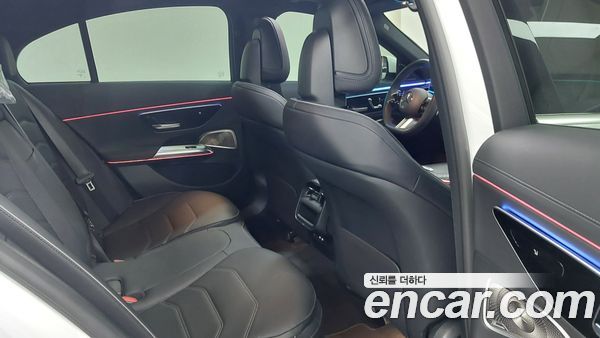 Mercedes-Benz E-Class 2024, фото 10