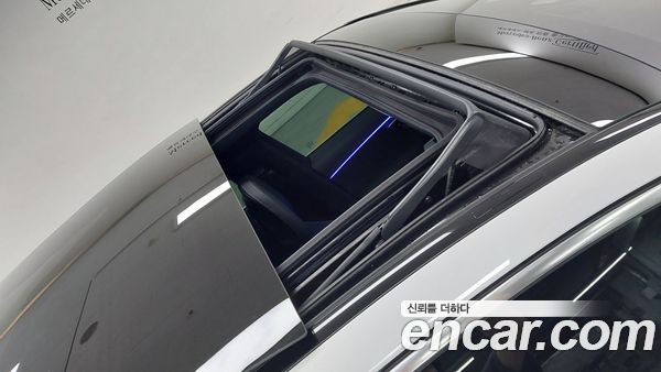 Mercedes-Benz E-Class 2024, фото 12