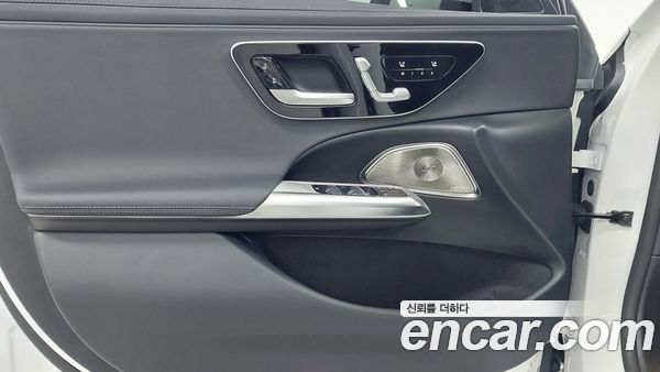 Mercedes-Benz E-Class 2024, фото 15