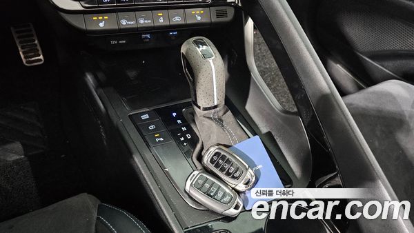 Hyundai Elantra 2023, фото 9