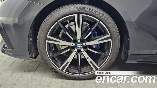 BMW 5 Series 2026, фото 4