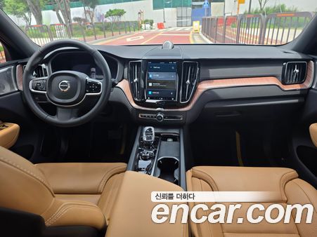 Volvo XC60 2024, фото 10