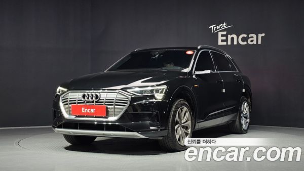 Audi e-tron 2022