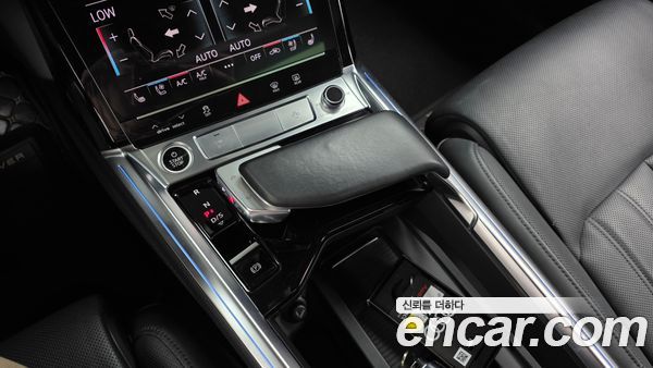 Audi e-tron 2022, фото 12