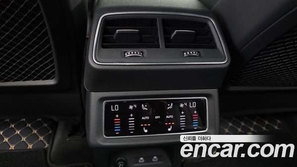 Audi e-tron 2022, фото 24