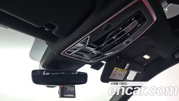 Audi A8 2021, фото 31