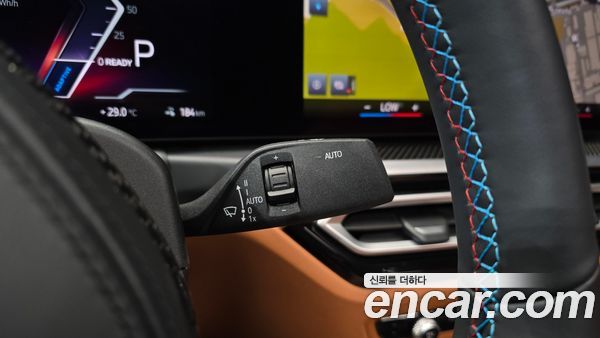 BMW i4 2023, фото 29