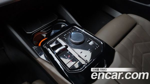 BMW 5 Series 2025, фото 12