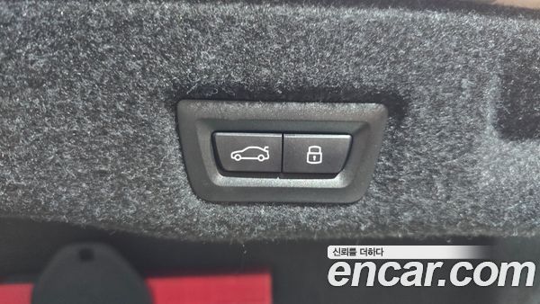 BMW 5 Series 2025, фото 30