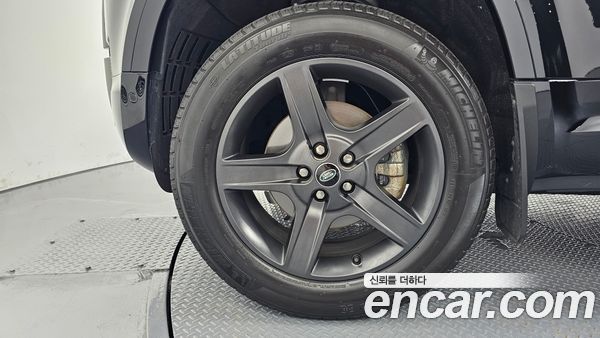 Land Rover Defender 2023, фото 4