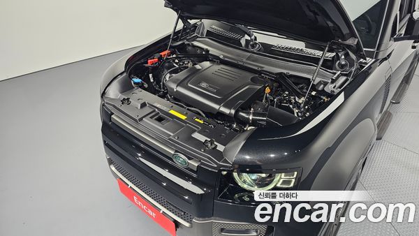 Land Rover Defender 2023, фото 5
