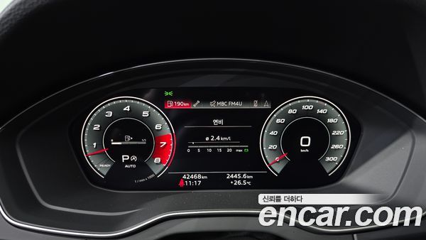 Audi SQ5 2022, фото 8
