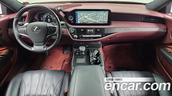 Lexus LS 2023, фото 9