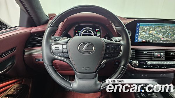 Lexus LS 2023, фото 18