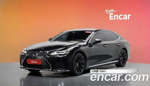 Lexus LS 2023, фото 35