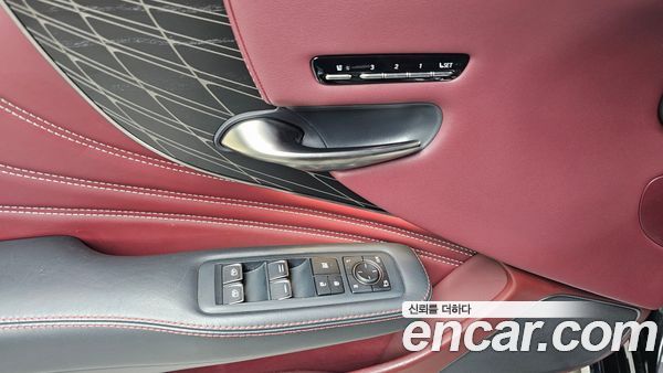 Lexus LS 2023, фото 26