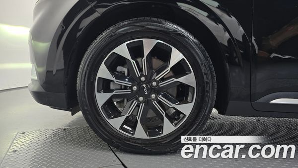 Kia Carnival 2023, фото 5
