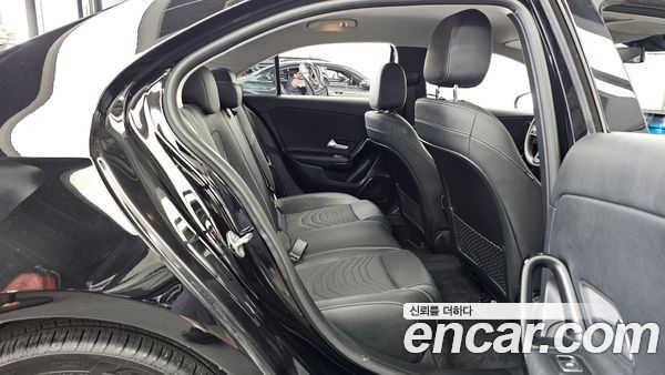 Mercedes-Benz A-Class 2020, фото 12