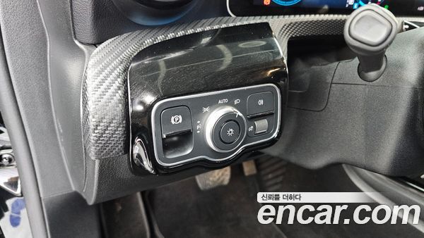 Mercedes-Benz A-Class 2020, фото 18