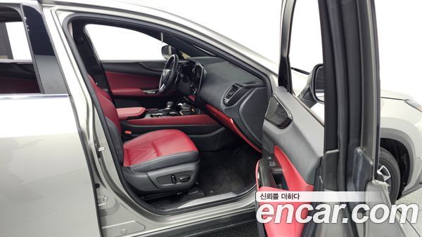 Lexus NX 2025, фото 16