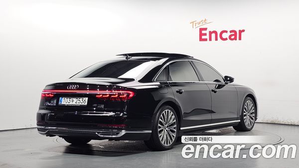 Audi A8 2021, фото 2