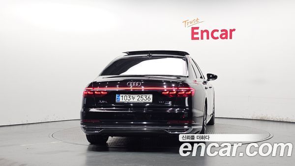 Audi A8 2021, фото 4
