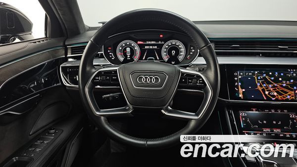 Audi A8 2021, фото 13