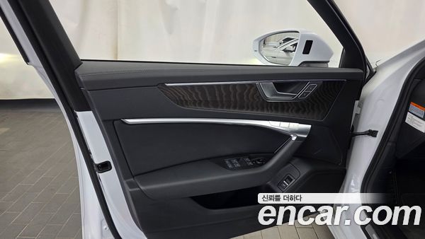 Audi A6 2021, фото 14