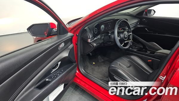 Hyundai Elantra 2023, фото 13
