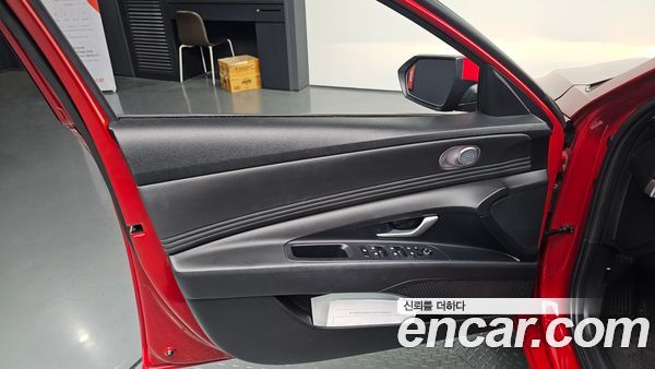 Hyundai Elantra 2023, фото 14