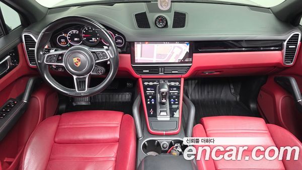 Porsche Cayenne 2021, фото 9