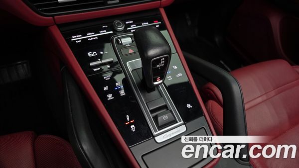 Porsche Cayenne 2021, фото 11