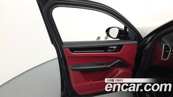 Porsche Cayenne 2021, фото 13