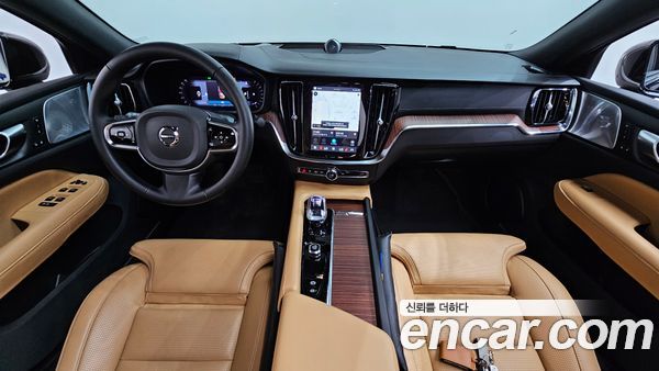 Volvo S60 2025, фото 10