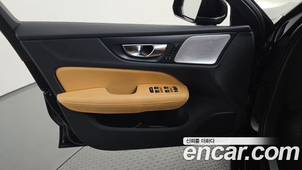 Volvo S60 2025, фото 14