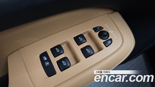 Volvo S60 2025, фото 38