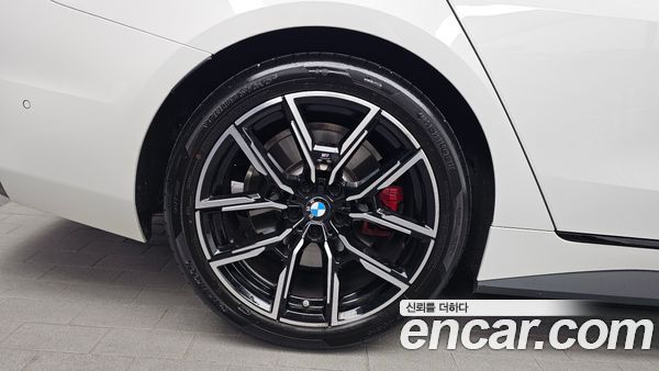 BMW 4 Series 2025, фото 5