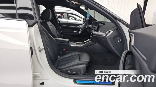 BMW 4 Series 2025, фото 17