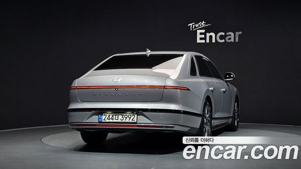 Hyundai Grandeur 2023, фото 4