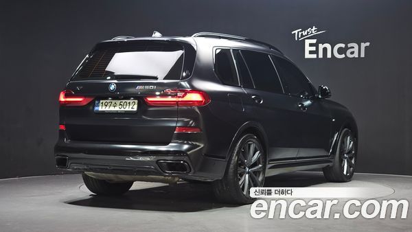 BMW X7 2022, фото 2