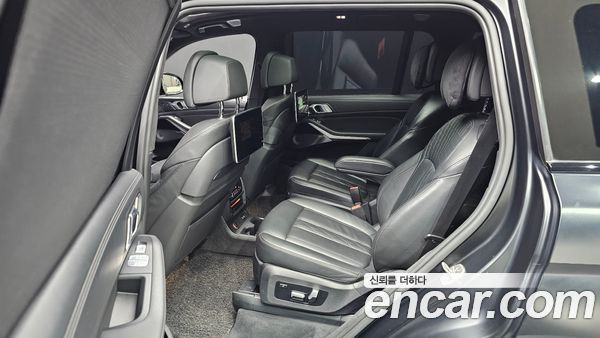 BMW X7 2022, фото 18