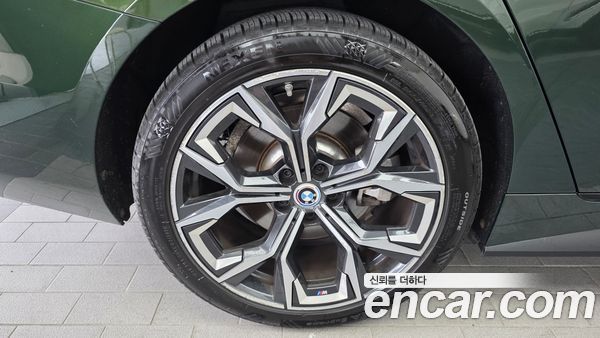 BMW i4 2022, фото 5