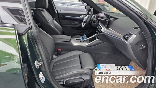 BMW i4 2022, фото 16
